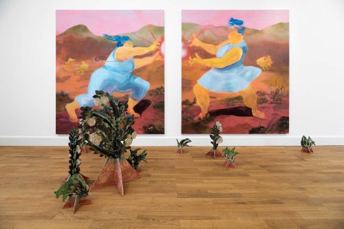 Land am Horizont, 2026, Öl auf Leinwand / Oil on canvas, je/each 200 × 230 cm (Diptychon/diptych), 16 Keramiken / 16 ceramic elements, von / from 22 × 20 × 11.5 cm bis / to 91 × 42 × 42 cm